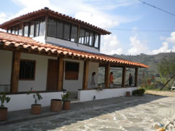 Farm House in El Penol For Sale, Medellin